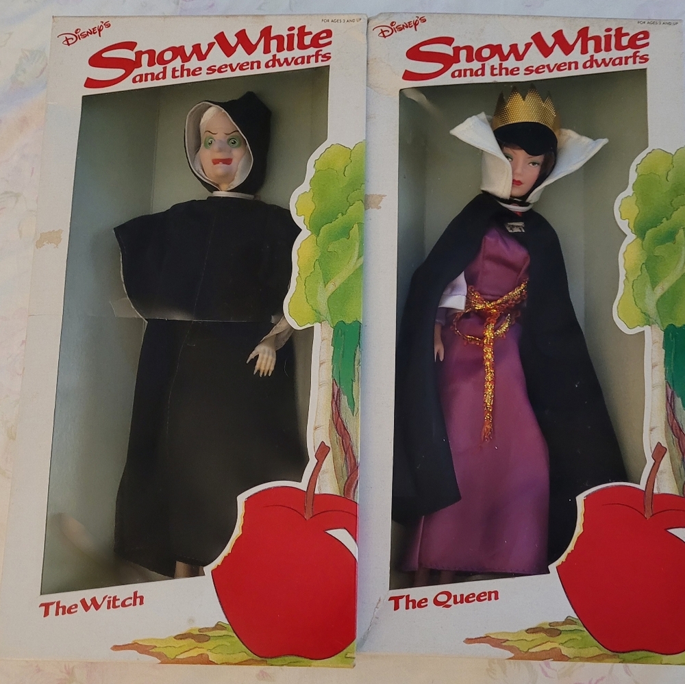 1983 Vintage Bikin Disney Witch + Queen Snow White Fully Jointed Dolls 11.5" NOS